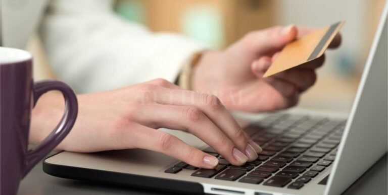 Cómo dar aviso de viaje al exterior con tarjeta Visa