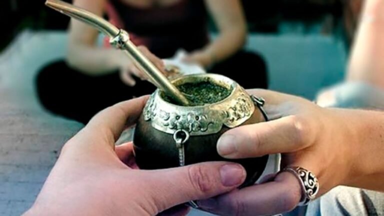 Qué significa el mate para los argentinos: tradición y cultura